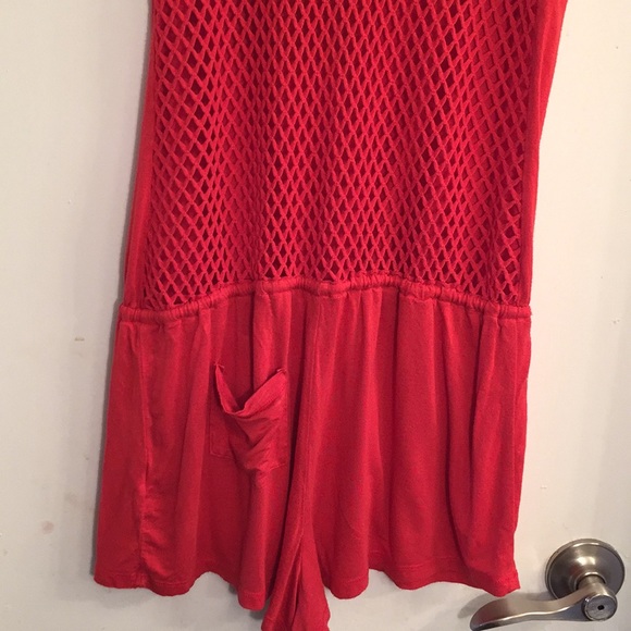 Kirra Linen Red Romper- Size Small- Carving Back - Picture 7 of 7